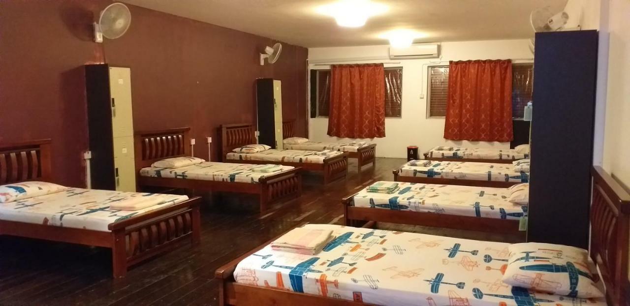 1981 Guest House Ipoh Dış mekan fotoğraf
