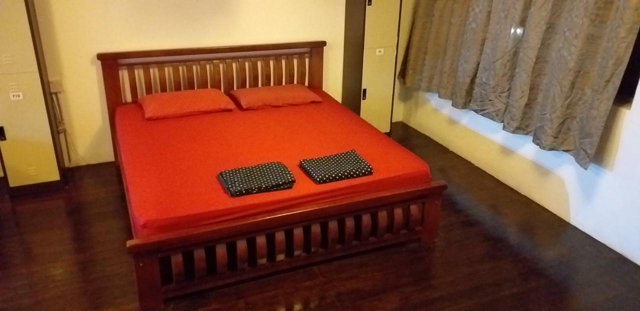 1981 Guest House Ipoh Dış mekan fotoğraf